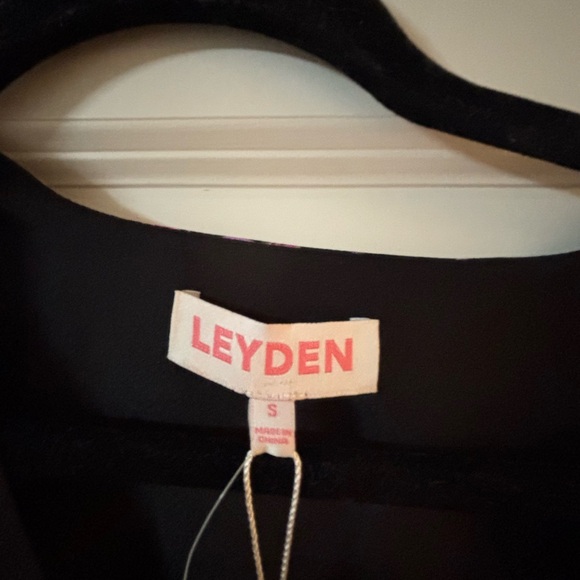 Leyden Floral Dress NWT (S) - Picture 3 of 5